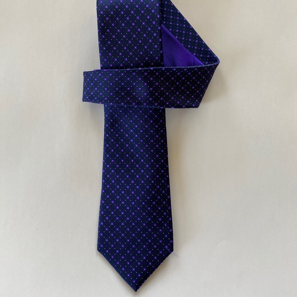 Tommy Hilfiger 100% silk Tie